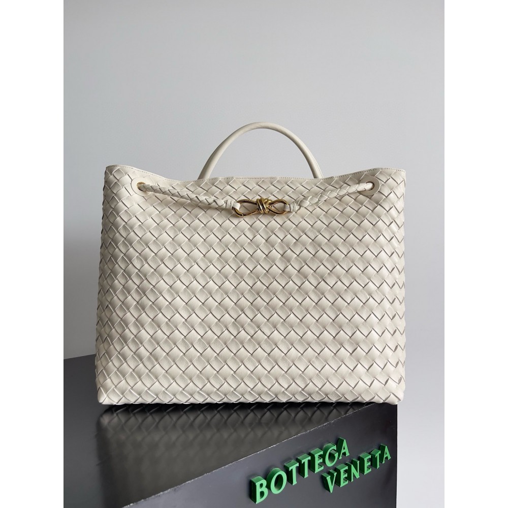 Bottega Veneta Andiamo Large Bag in White Intrecciato Lambskin BVBS12002