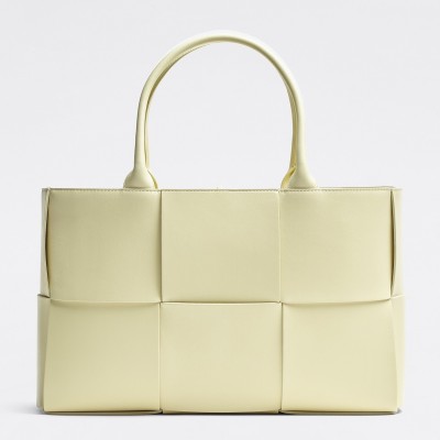 Bottega Veneta Arco Medium Tote In Cream Intrecciato Lambskin BVBS12533