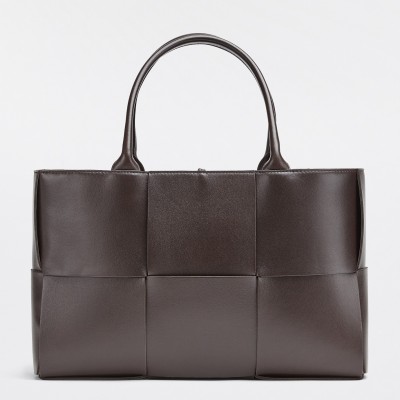 Bottega Veneta Arco Medium Tote In Fondant Intrecciato Lambskin BVBS12534