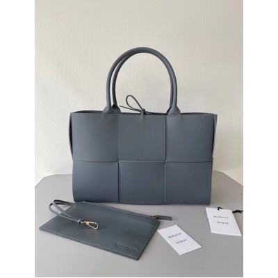 Bottega Veneta Arco Medium Tote In Thunder Intrecciato Lambskin BVBS12537