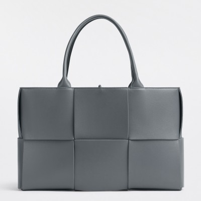 Bottega Veneta Arco Medium Tote In Thunder Intrecciato Lambskin BVBS12537