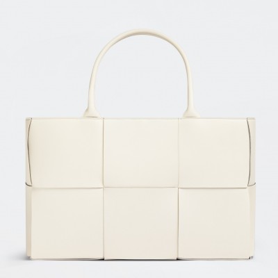 Bottega Veneta Arco Medium Tote In White Intrecciato Lambskin BVBS12538