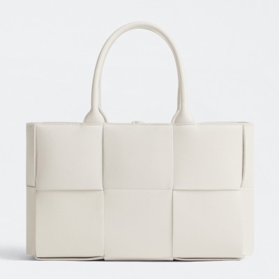 Bottega Veneta Arco Small Tote In White Grained Leather BVBS12542