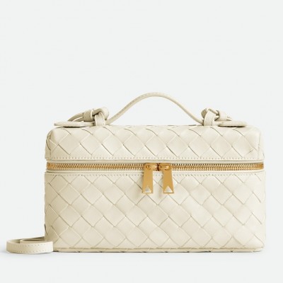 Bottega Veneta Bang Bang Vanity Case in Ivory Intrecciato Leather BVBS12529