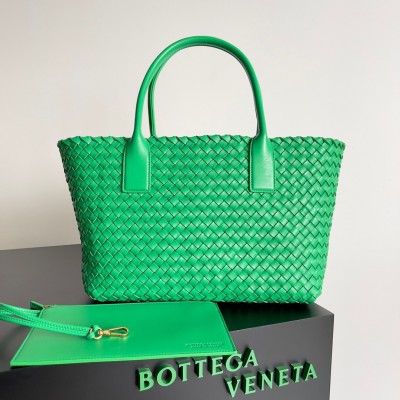 Bottega Veneta Cabat Medium Bag In Green Intrecciato Lambskin BVBS12074