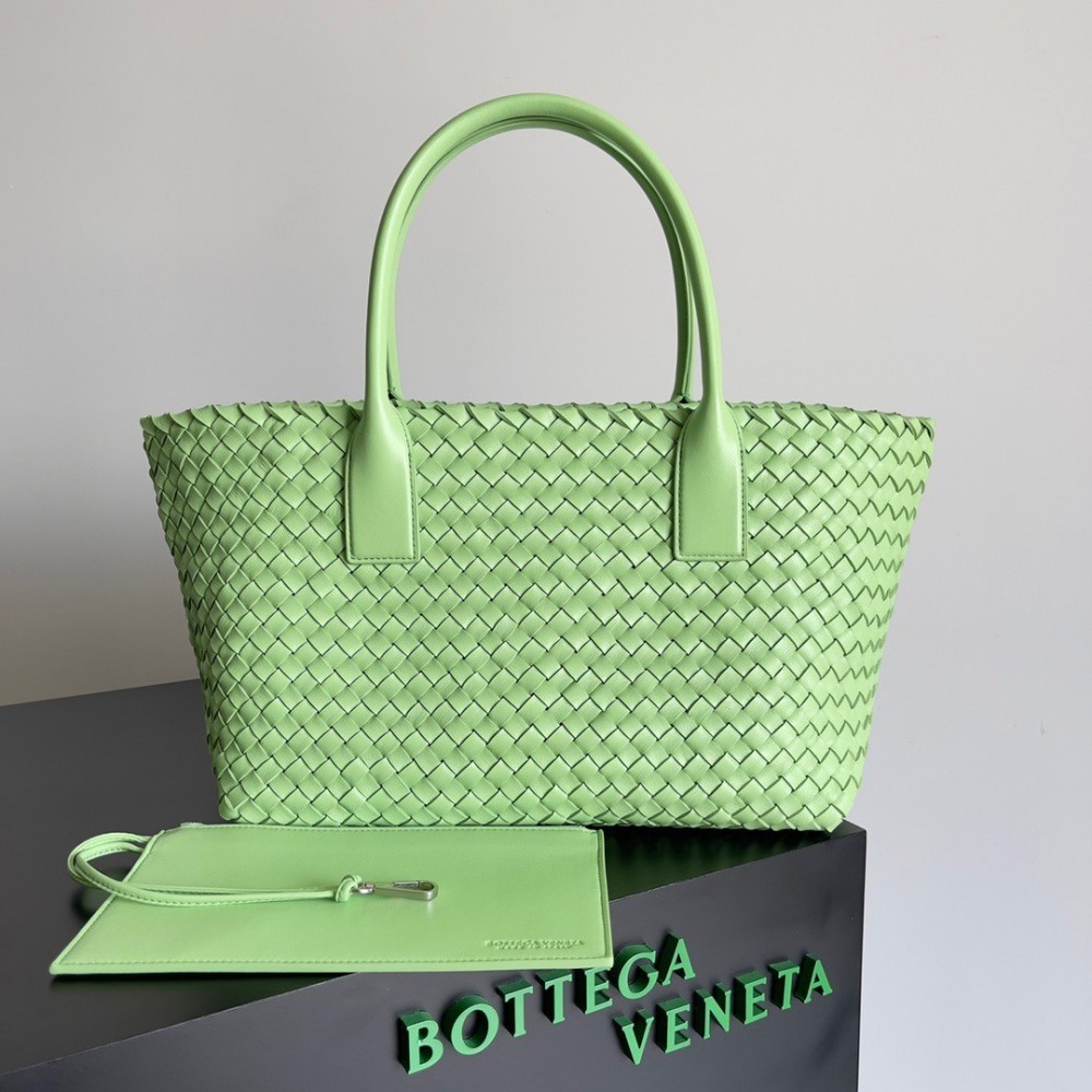 Bottega Veneta Cabat Medium Bag In Pistachio Intrecciato Lambskin BVBS12077