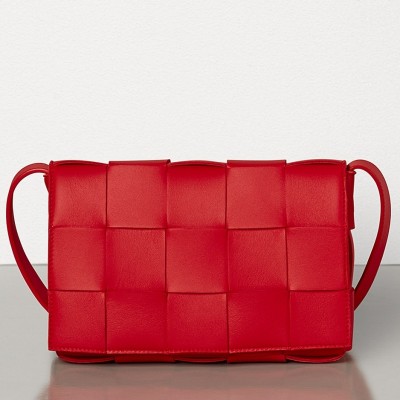 Bottega Veneta Cassette Bag In Red Lambskin BVBS12159