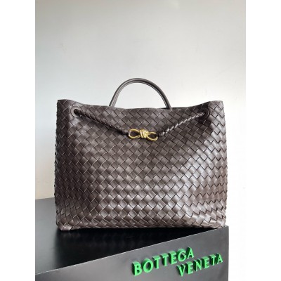 Bottega Veneta Large Andiamo bag In Fondant Intrecciato Lambskin BVBS12015