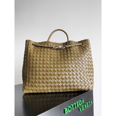 Bottega Veneta Large Andiamo Bag in Khaki Intrecciato Lambskin BVBS12017