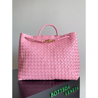 Bottega Veneta Large Andiamo Bag in Pink Intrecciato Lambskin BVBS12018