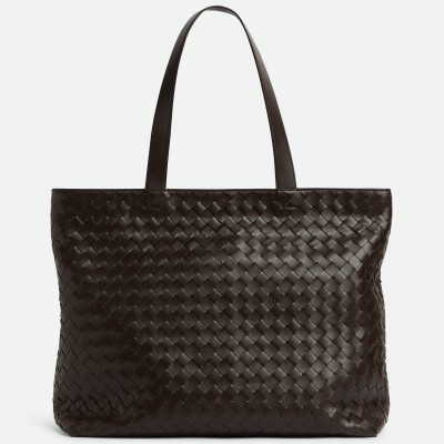 Bottega Veneta Large Zipped Tote in Fondant Intrecciato Calfskin BVBS12550