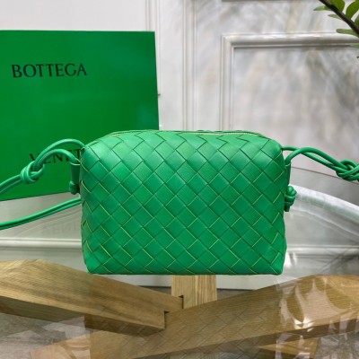 Bottega Veneta Loop Small Bag In Green Intrecciato Lambskin BVBS12400