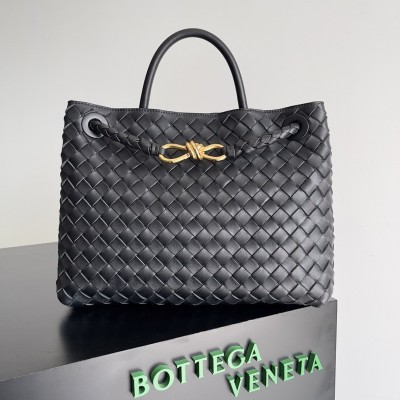 Bottega Veneta Medium Andiamo Bag In Black Intrecciato Lambskin BVBS12020