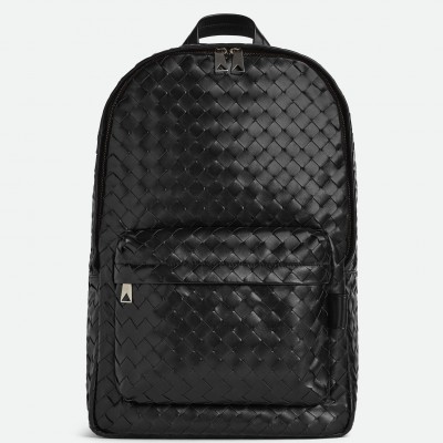 Bottega Veneta Medium Backpack In Black Intrecciato Calfskin BVBS12052