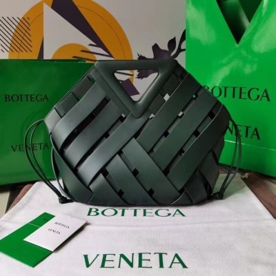 Bottega Veneta Medium Point Bag In Green Intrecciato Leather BVBS12449