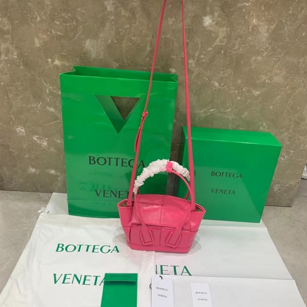 Bottega Veneta Mini Arco Bag In Pink Intrecciato Leather BVBS12049