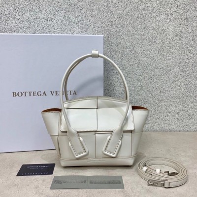 Bottega Veneta Mini Arco Bag In White Intrecciato Calfskin BVBS12050