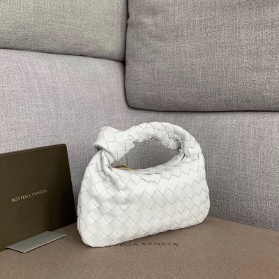 Bottega Veneta Mini BV Jodie Bag In White Woven Leather BVBS12363