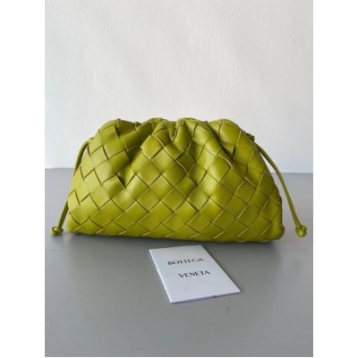 Bottega Veneta Mini Pouch In Kiwi Intrecciato Lambskin BVBS12472