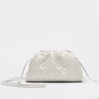 Bottega Veneta Mini Pouch In White Intrecciato Lambskin BVBS12476