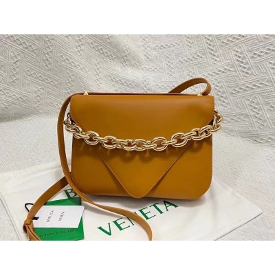 Bottega Veneta Mount Medium Envelope Bag In Cob Calfskin BVBS12415