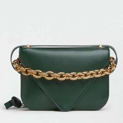 Bottega Veneta Mount Medium Envelope Bag In Green Calfskin BVBS12418