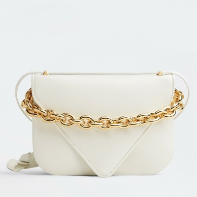 Bottega Veneta Mount Medium Envelope Bag In White Calfskin BVBS12420