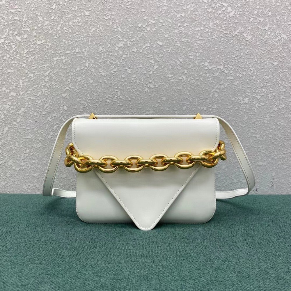 Bottega Veneta Mount Small Bag In White Calfskin BVBS12427