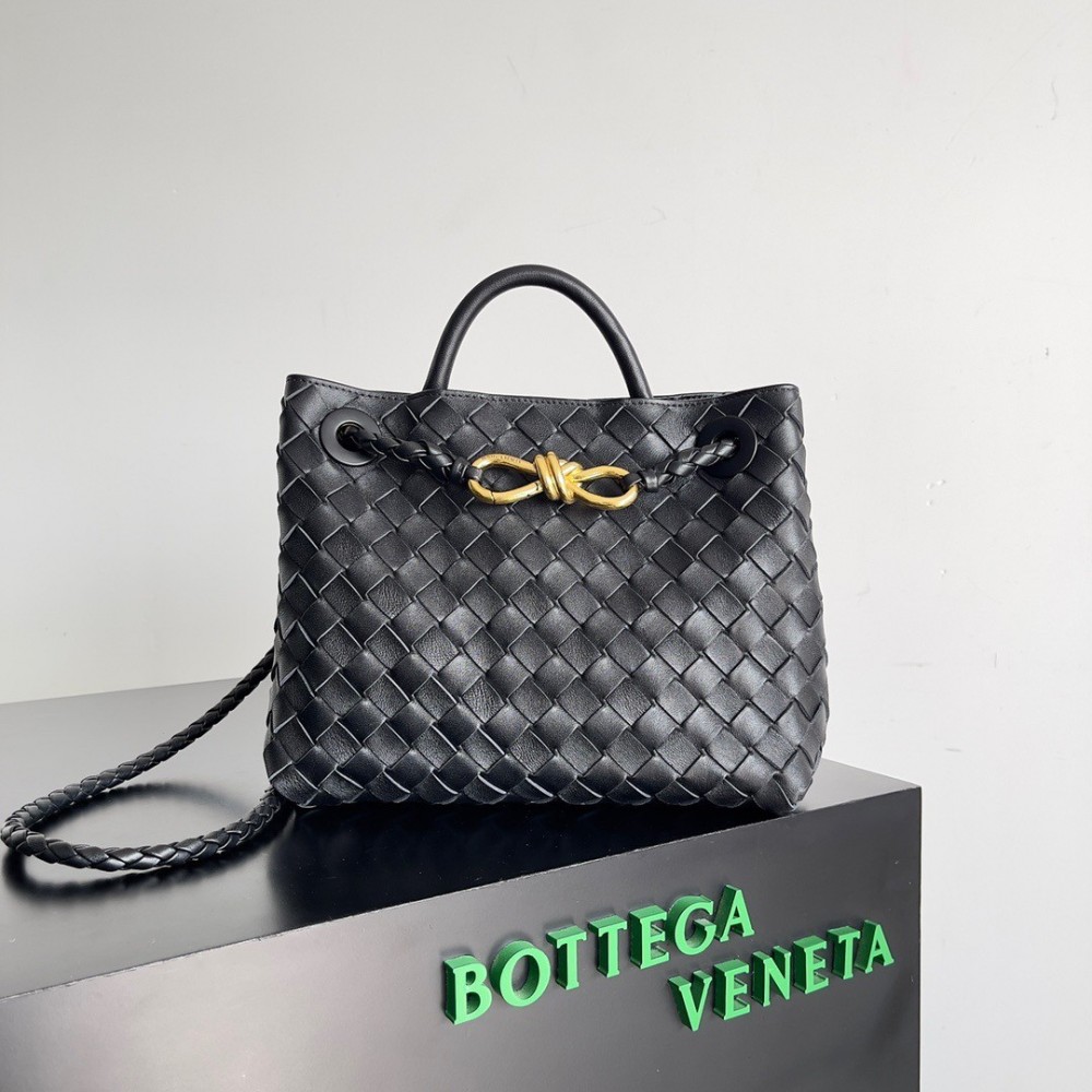 Bottega Veneta Small Andiamo Bag In Black Intrecciato Lambskin BVBS12028