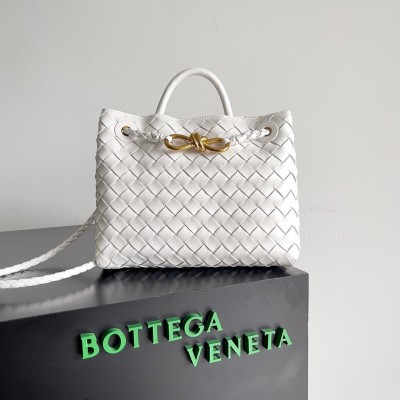 Bottega Veneta Small Andiamo Bag In White Intrecciato Lambskin BVBS12033