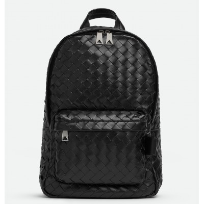 Bottega Veneta Small Backpack In Black Intrecciato Calfskin BVBS12054