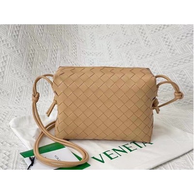 Bottega Veneta Small Loop Bag In Beige Intrecciato Lambskin BVBS12407