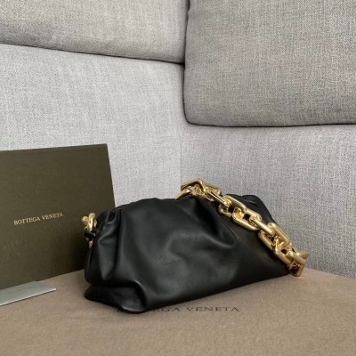 Bottega Veneta The Chain Pouch In Black Calfskin BVBS12231