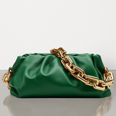 Bottega Veneta The Chain Pouch In Green Calfskin BVBS12234