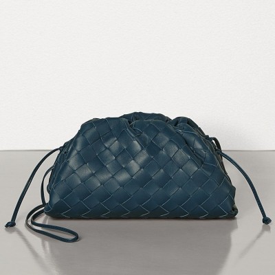 Bottega Veneta The Pouch 20 Clutch In Dark Blue Intrecciato Lambskin BVBS12253