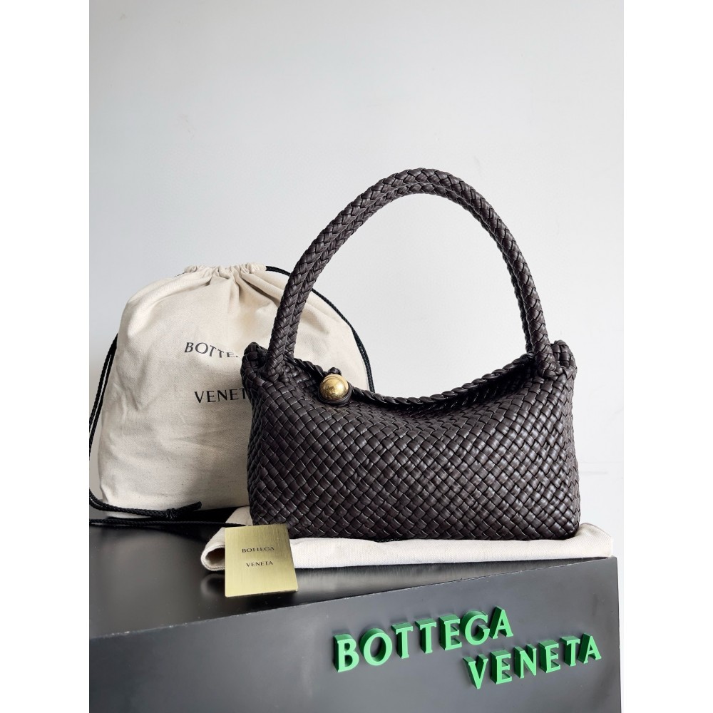 Bottega Veneta Tosca Bag in Fondant Intrecciato Calfskin BVBS12508