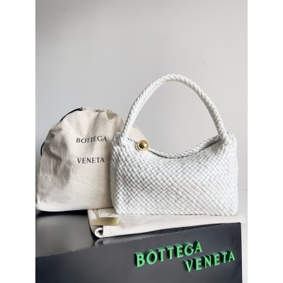 Bottega Veneta Tosca Bag in White Intrecciato Calfskin BVBS12510